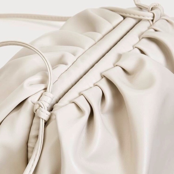 Off White Ruched Crossbody Bag - Picture 5 of 6